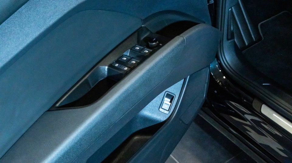 Audi Q4 e-tron 45 S-line 5d