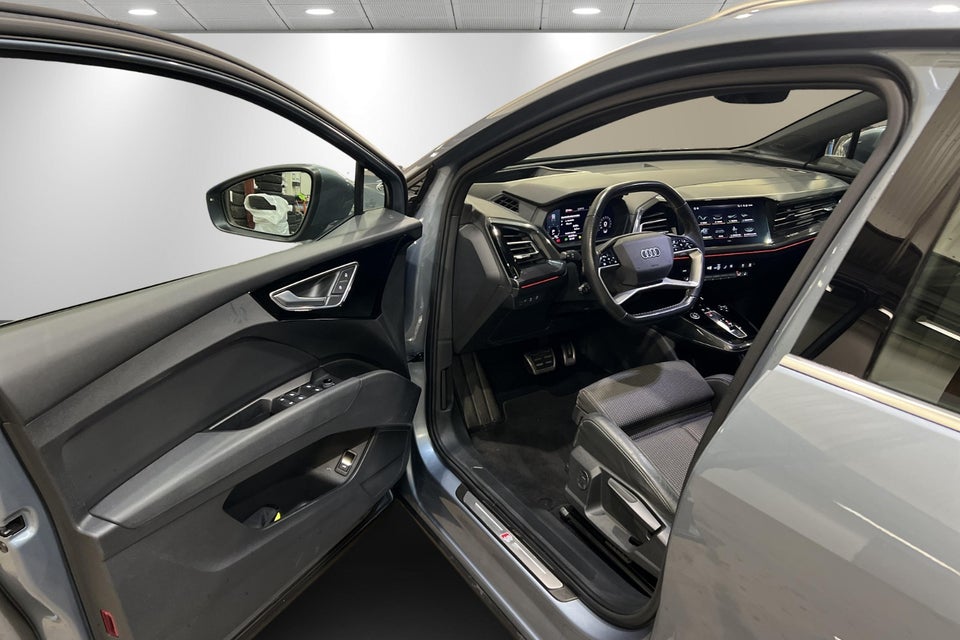 Audi Q4 e-tron 40 Attitude 5d