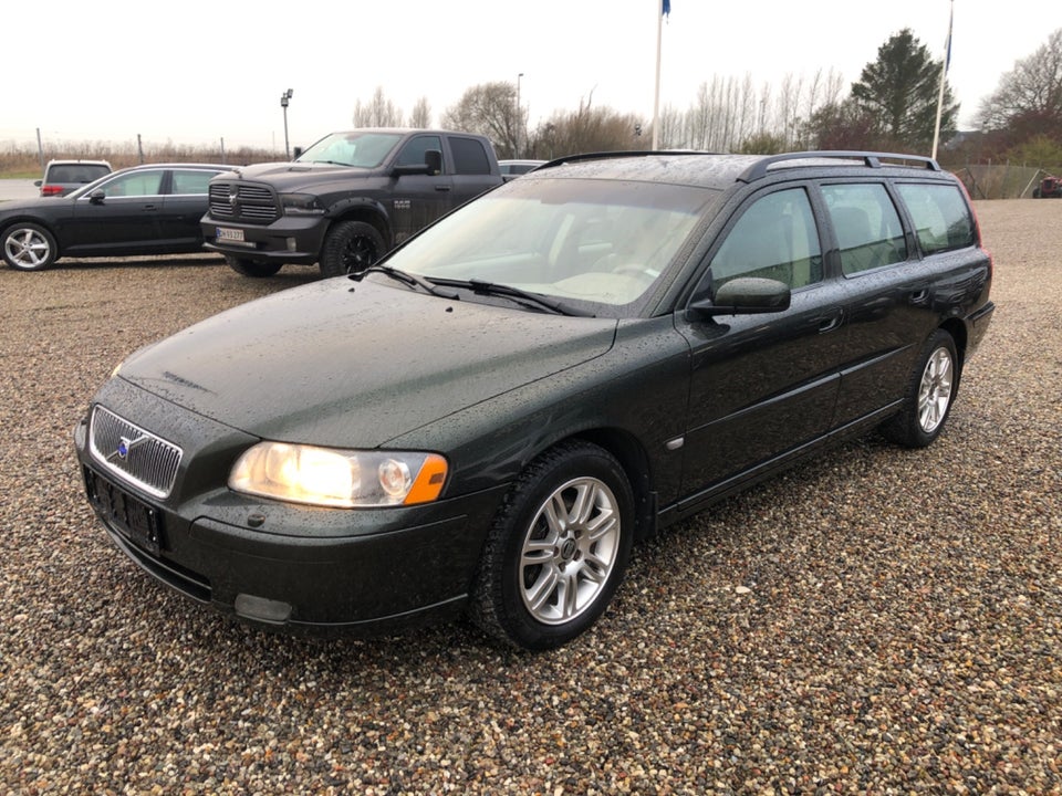 Volvo V70 2,4 140 5d