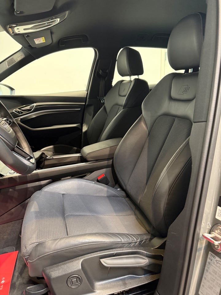 Audi Q8 e-tron 55 Advanced S-line quattro 5d