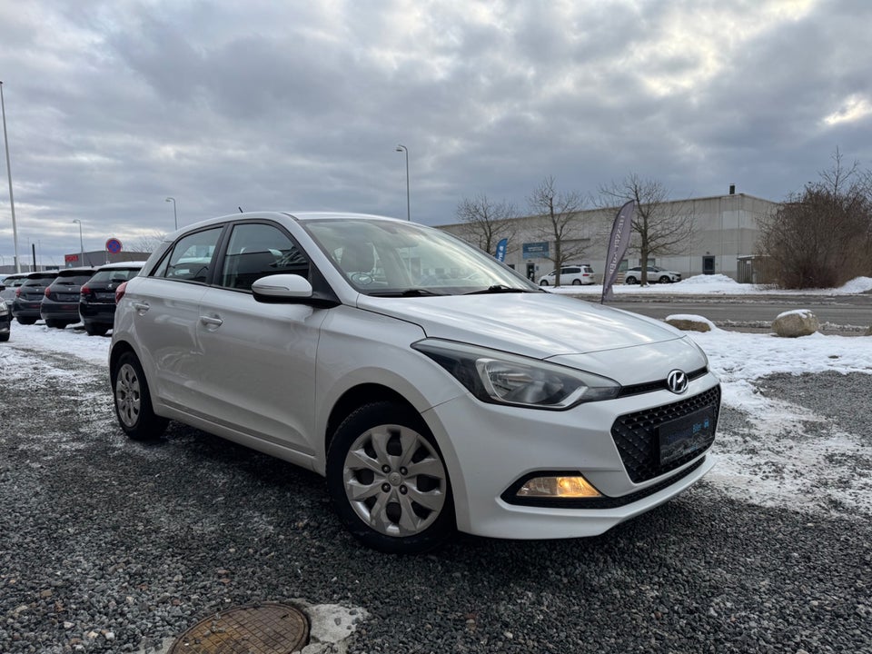 Hyundai i20 1,25 Trend 5d