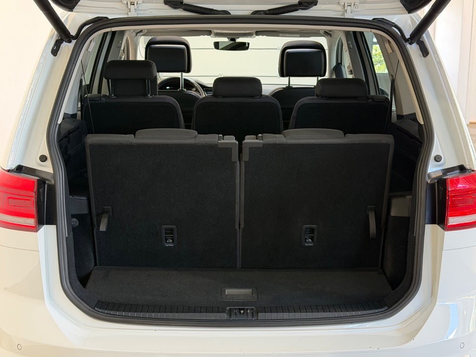 VW Touran 2,0 TDi 150 Highline DSG 7prs 5d