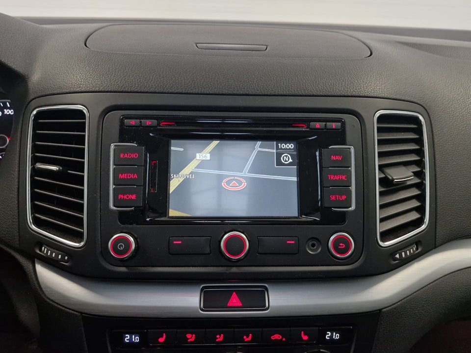 VW Sharan 2,0 TDi 140 Highline DSG BMT 7prs 5d