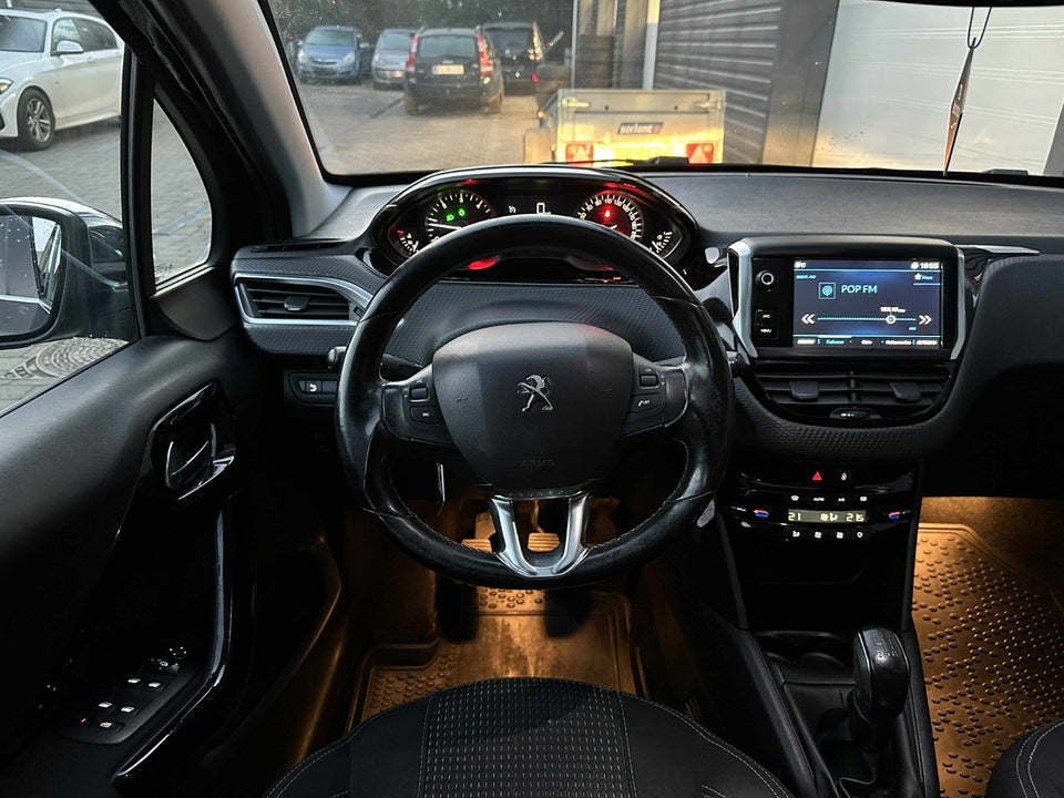 Peugeot 208 1,6 BlueHDi 100 Allure Sky 5d