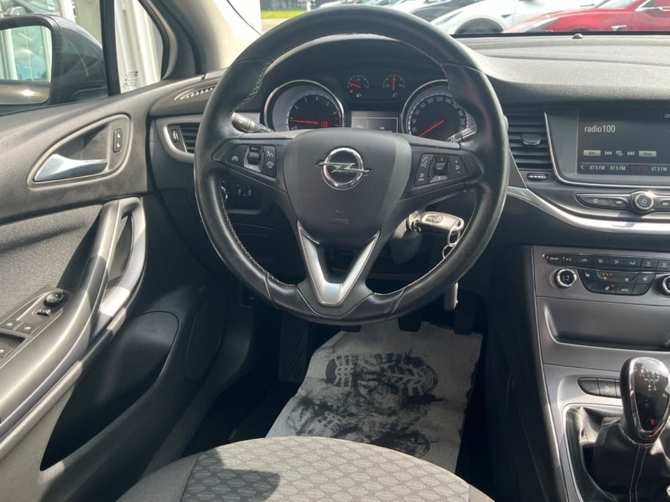 Opel Astra 1,0 T 105 Enjoy 5d