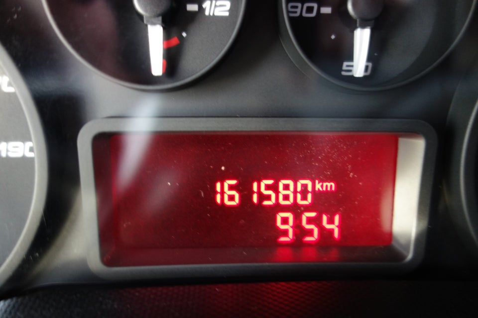 Iveco Daily 3,0 35C17 Db.Kab m/lad 4d