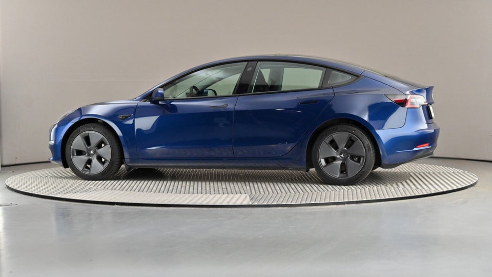 Tesla Model 3 Long Range AWD 4d