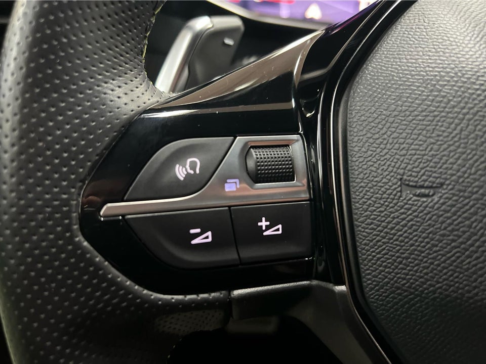 Peugeot 2008 1,2 PureTech 130 GT EAT8 5d