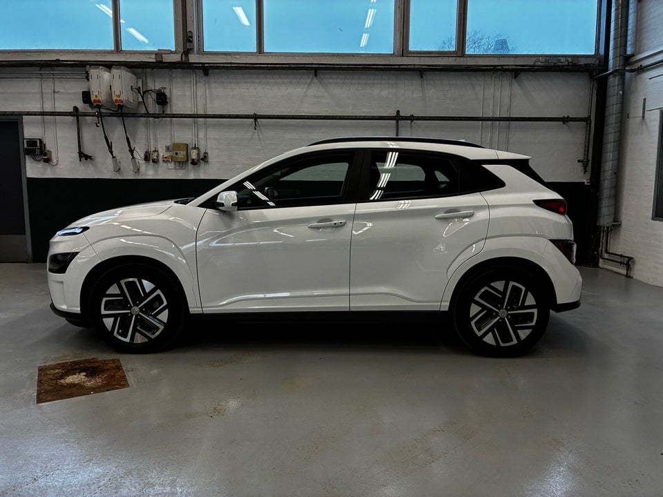 Hyundai Kona 39 EV Select 5d