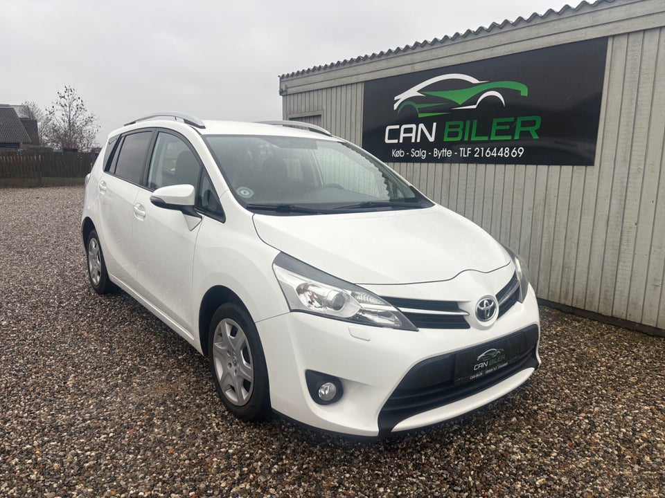 Toyota Sportsvan 2,0 D-4D T1 5d