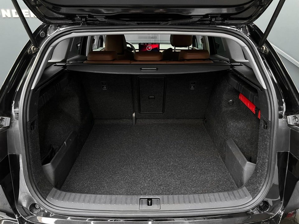 Skoda Enyaq 60 iV ecoSuite 5d