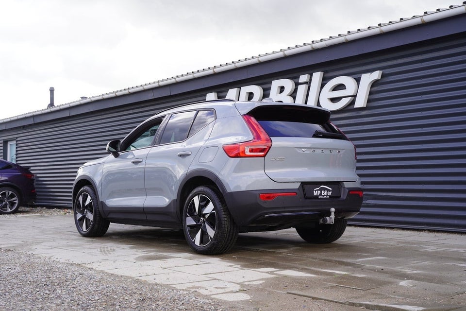 Volvo EX40 Twin Performance Plus 5d