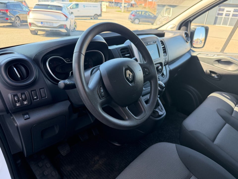 Renault Trafic T29 2,0 dCi 120 L2H1