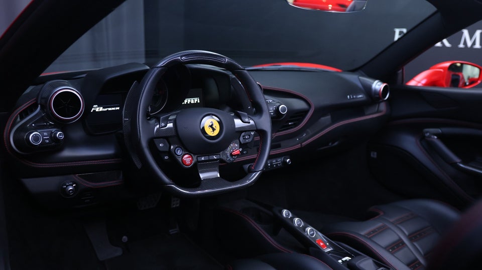 Ferrari F8 Spider 3,9 DCT 2d