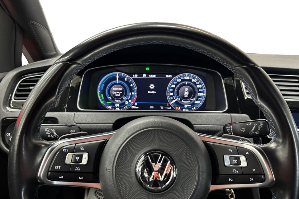 VW Golf VII 1,4 GTE DSG 5d