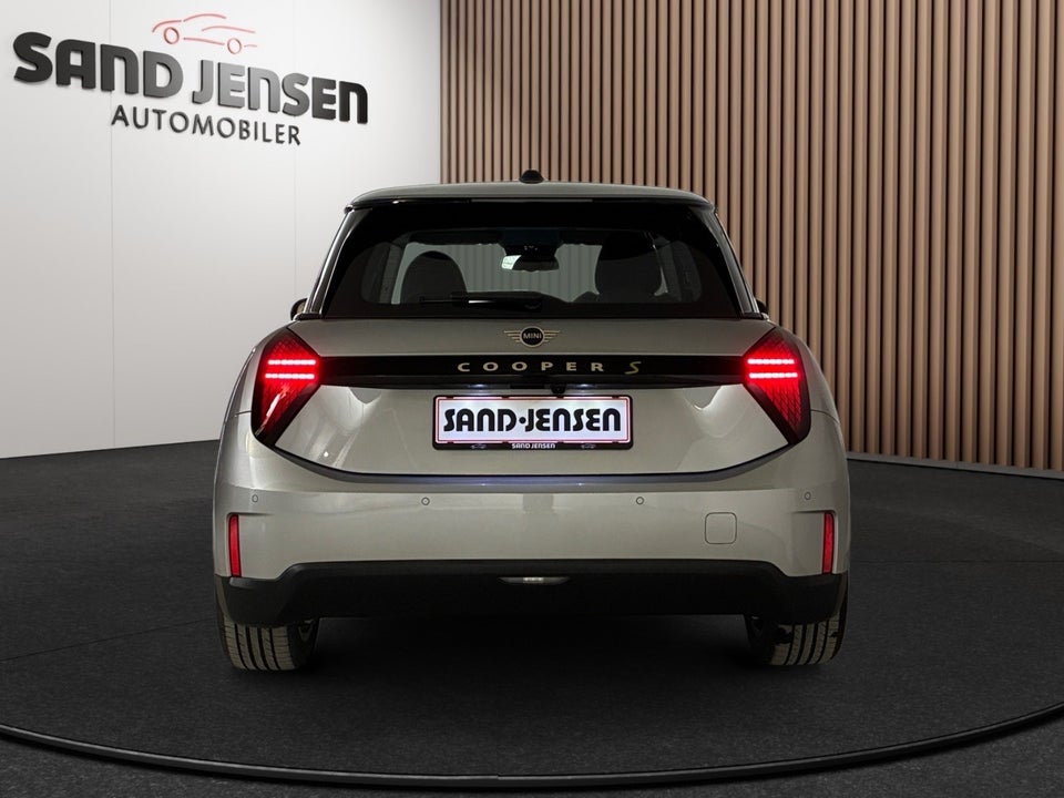 MINI Cooper SE Essential Trim 3d