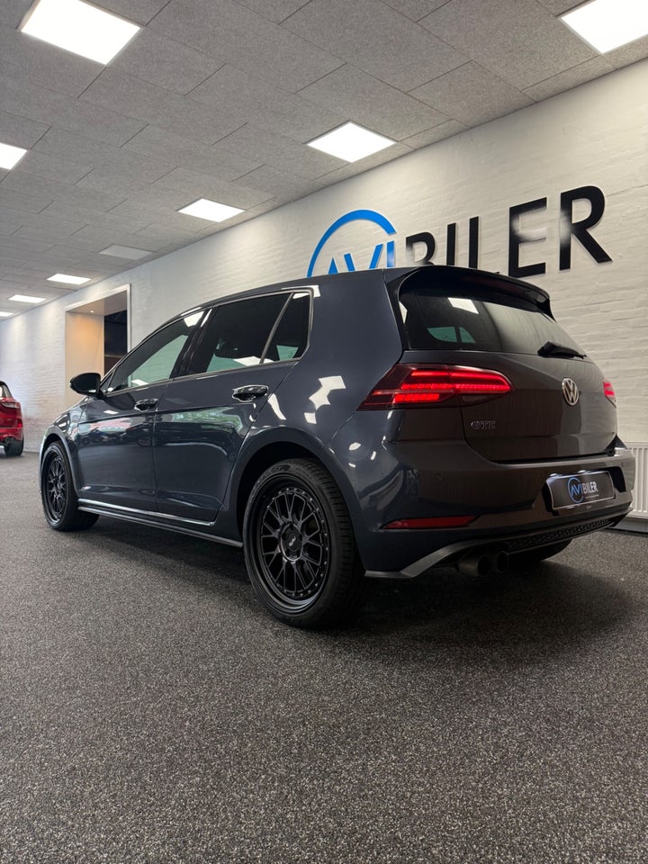 VW Golf VII 1,4 GTE DSG 5d