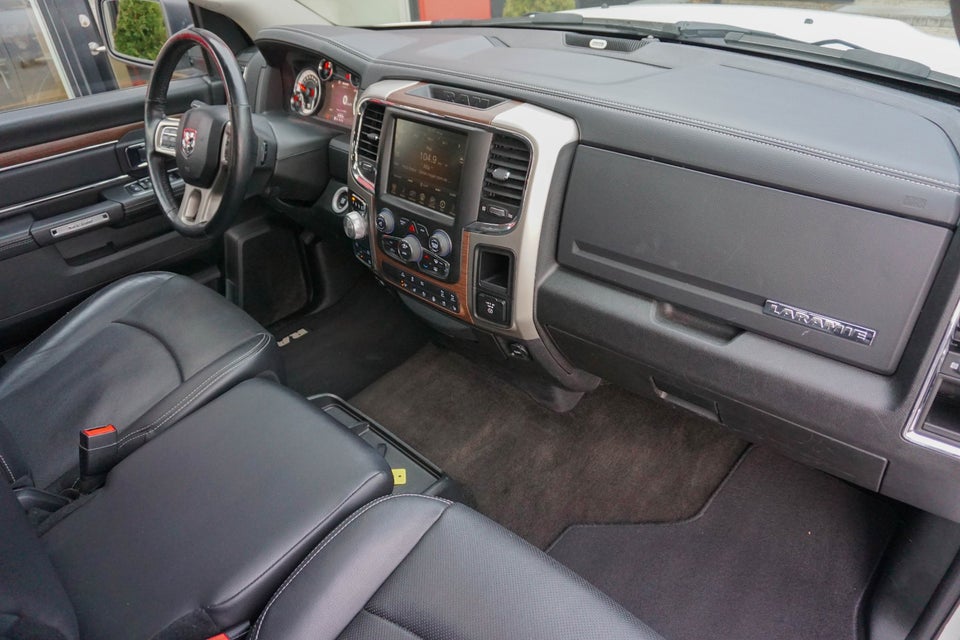 Dodge RAM 1500 5,7 V8 Laramie Crew Cab aut. 4x4 4d