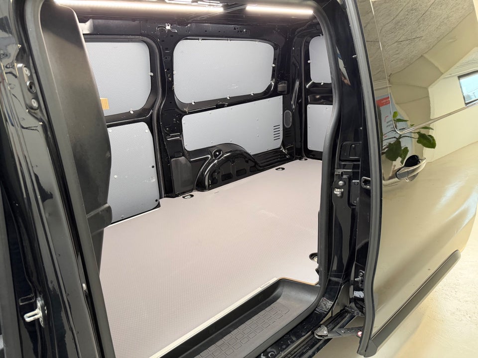 Toyota ProAce 2,0 D 120 Long Comfort Master aut. 5d