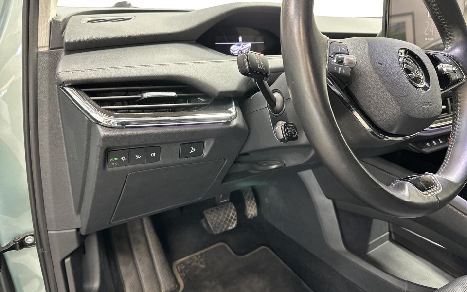 Skoda Enyaq 80x iV Suite 5d