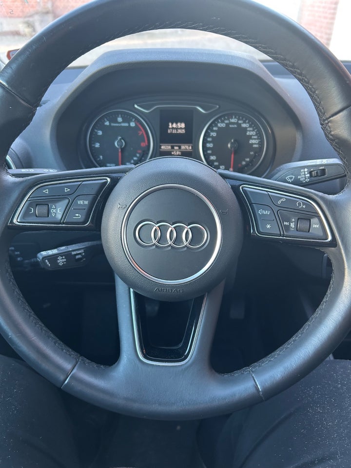 Audi Q2 30 TFSi Prestige 5d