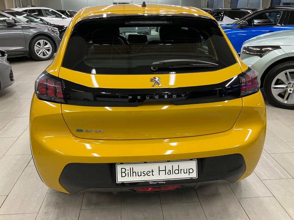 Peugeot e-208 50 Active Pack 5d