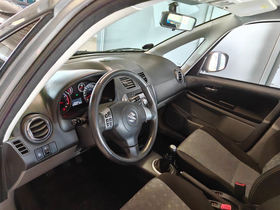 Suzuki SX4 1,6 CombiBack GLX 5d