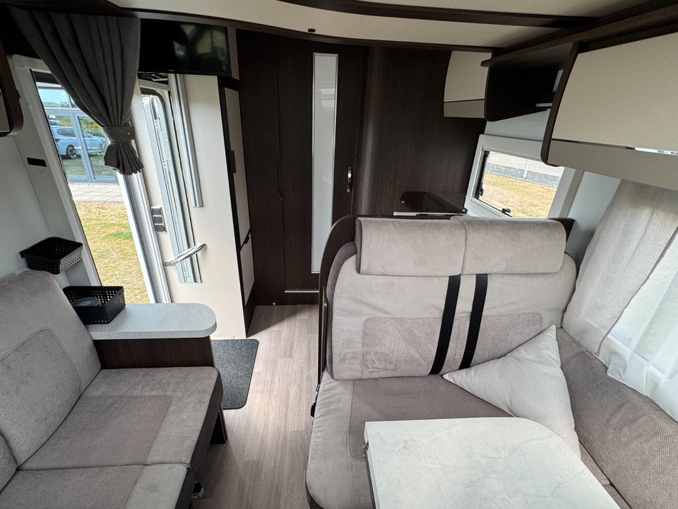 Ford Benimar 2,0 Tessoro 463 aut. 3d