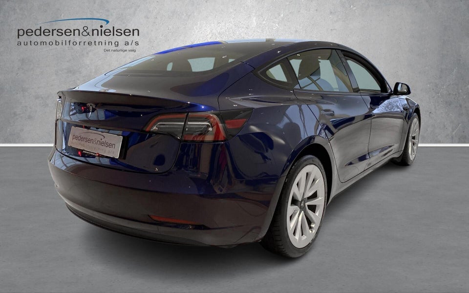 Tesla Model 3 RWD 4d