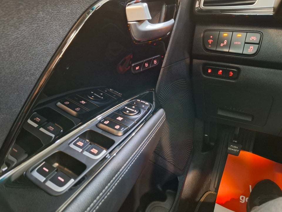 Kia Niro 1,6 PHEV Premium DCT 5d