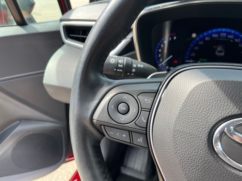 Toyota Corolla 2,0 Hybrid Active Premium MDS 5d