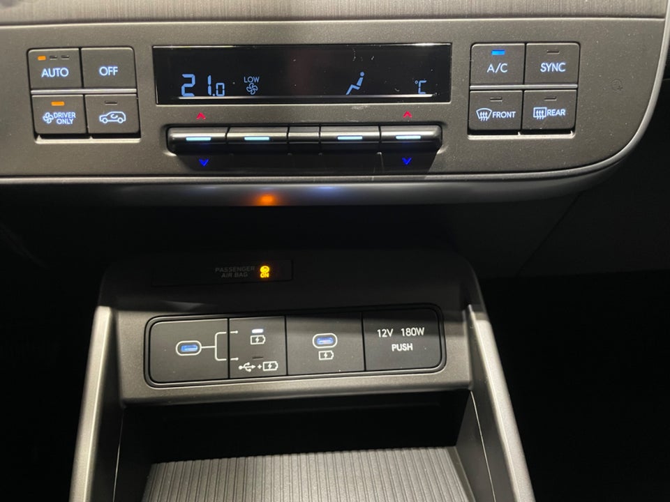 Hyundai Kona 65 EV Essential 5d