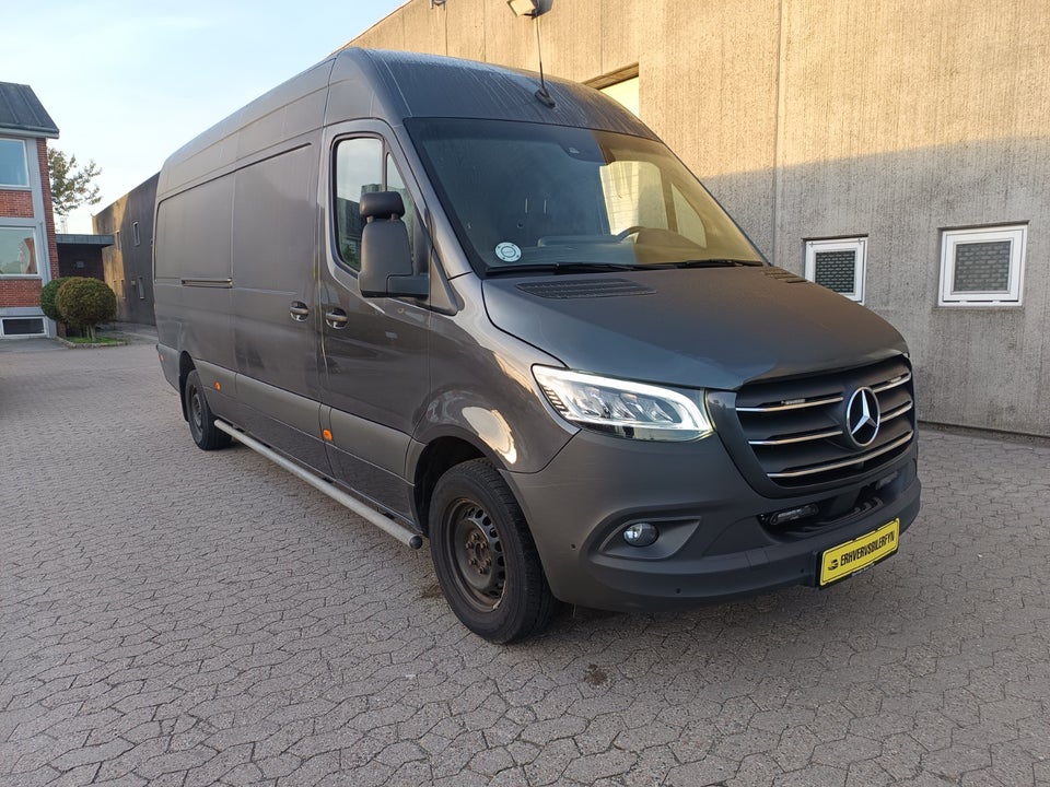Mercedes Sprinter 319 2,0 CDi A3 Kassevogn aut. RWD
