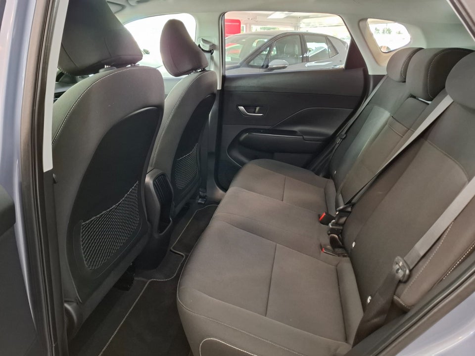 Hyundai Kona 48 EV Essential 5d