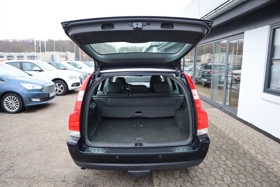 Volvo V70 2,4 170 aut. 5d