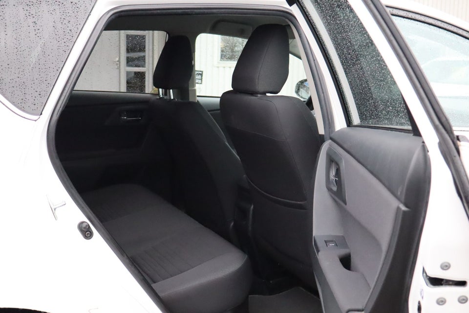 Toyota Auris 1,8 Hybrid Executive CVT 5d