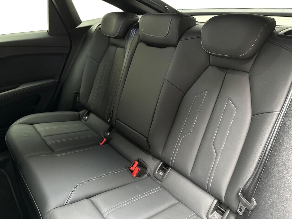 Audi Q4 e-tron 45 S-line Sportback quattro 5d