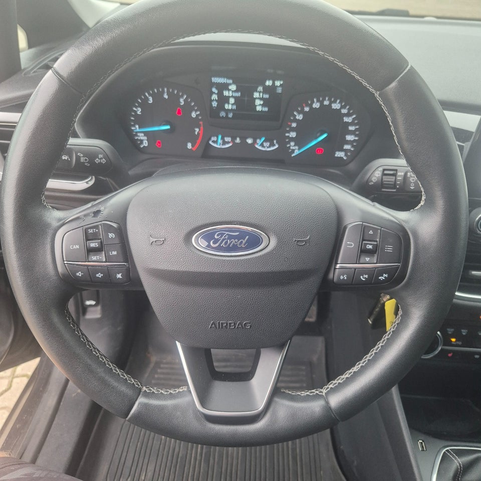 Ford Fiesta 1,0 EcoBoost mHEV Titanium 5d