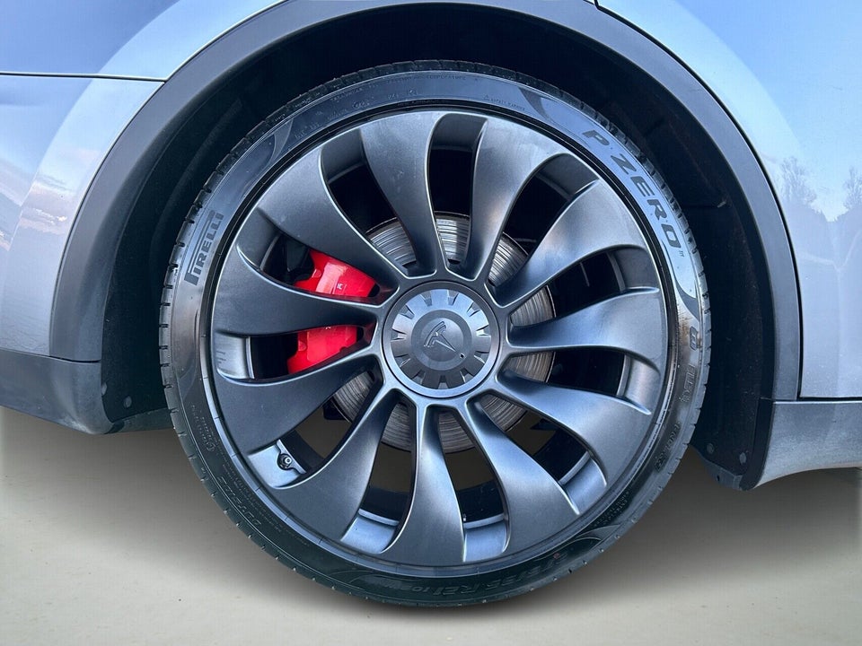 Tesla Model Y Performance AWD 5d