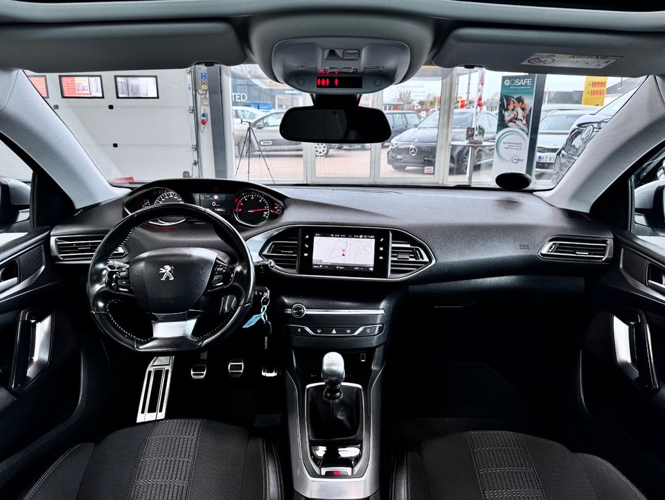 Peugeot 308 1,6 BlueHDi 120 Selection Sky SW 5d