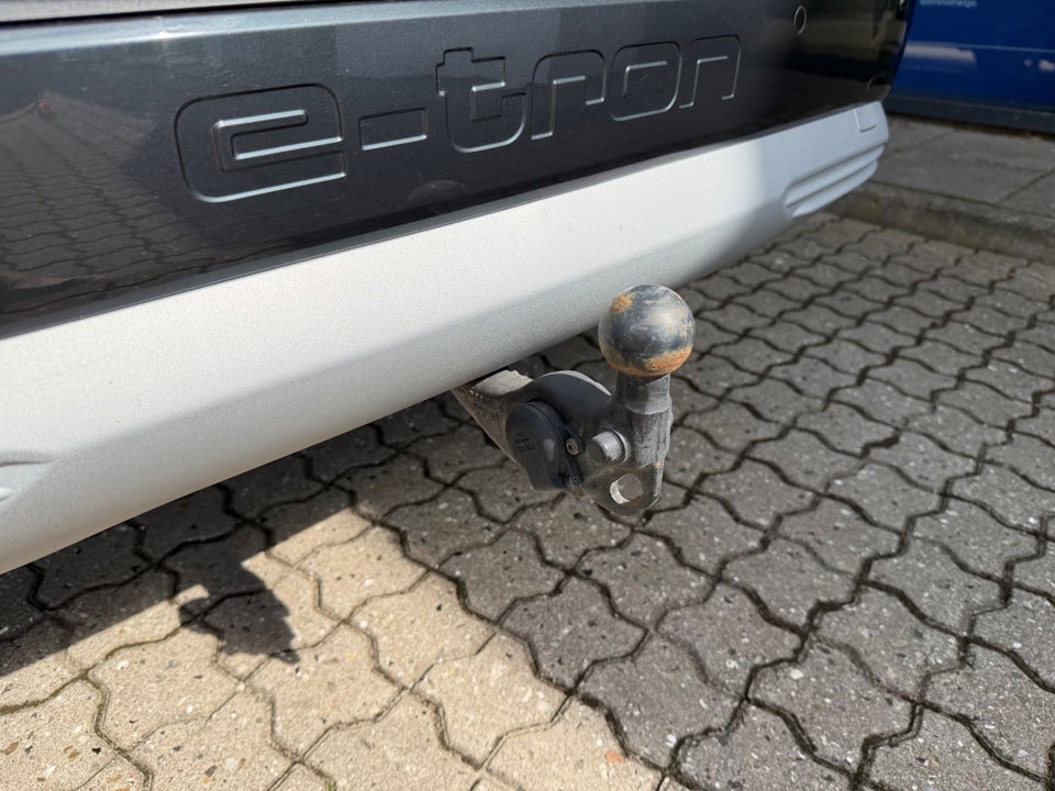 Audi Q4 e-tron 40 Advanced 5d