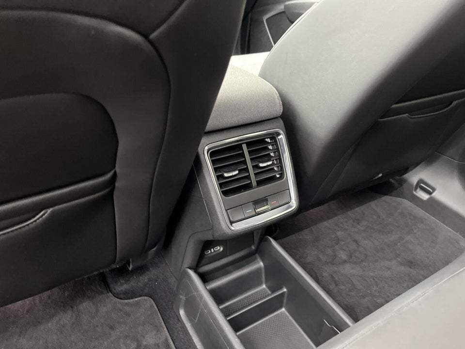 Skoda Enyaq 60 iV Premium 5d