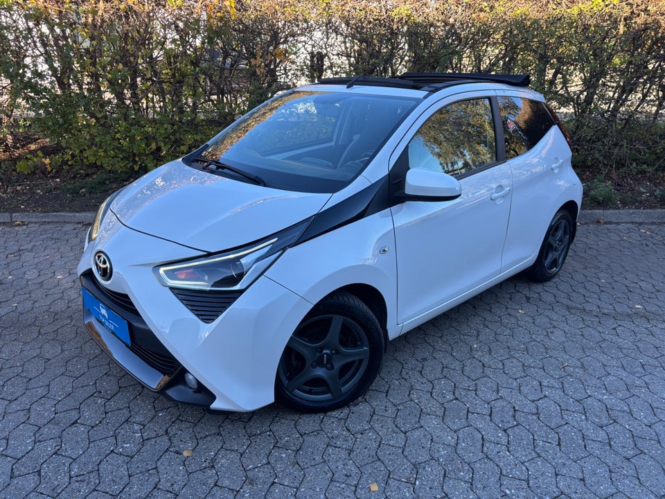 Toyota Aygo 1,0 VVT-i x-sky x-shift 5d