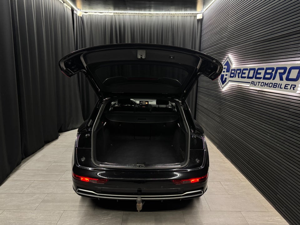 Audi Q5 2,0 TDi 190 S-line quattro S-tr. 5d