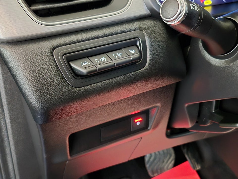 Renault Captur 1,6 E-Tech Intens 5d