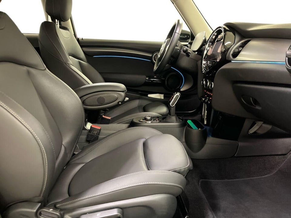 MINI Cooper SE Edition Premium Plus 3d