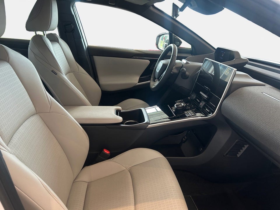 Toyota bZ4X Executive AWD 5d