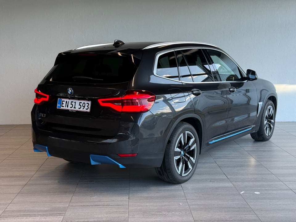 BMW iX3 Charged 5d