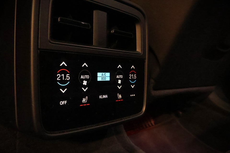 Porsche Taycan Turbo Performance+  4d