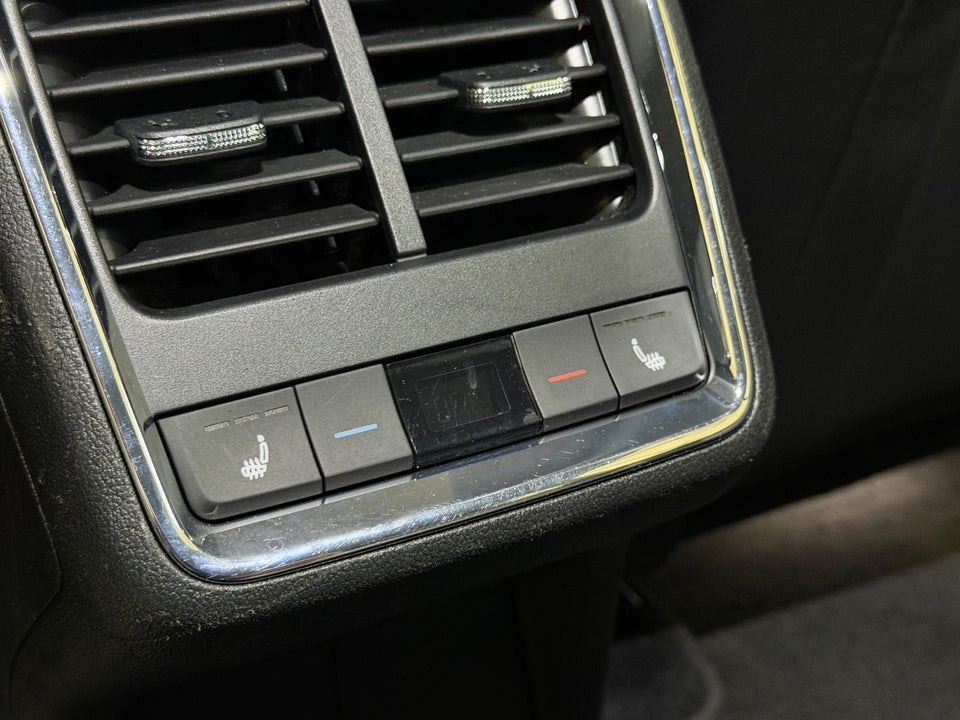 Skoda Enyaq 80 iV Plus Loft 5d